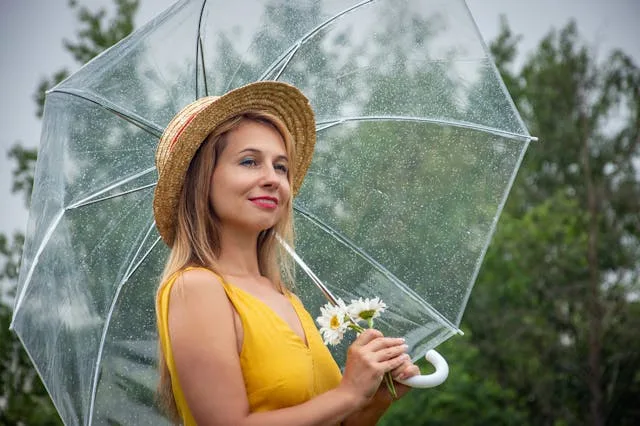 monsoon skin care tips