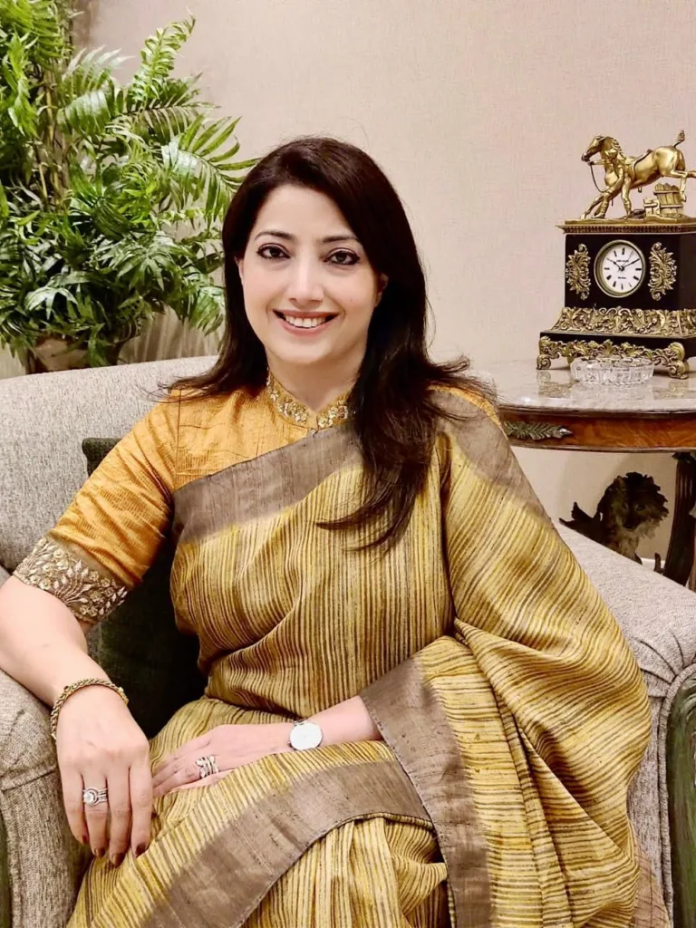 Dr. Akanksha Loomba, Gynaecologist and IVF Specialist, Director of Madhuraj Hospital Kanpur, featured expert in Hale and Belle Friday Feature 20th Edition